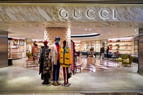 gucci rivenditori|Gucci online store.